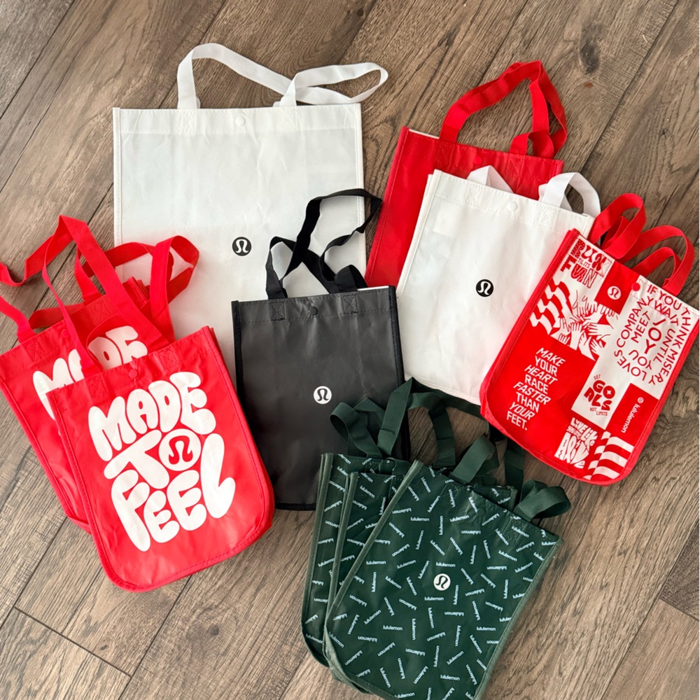 Bundle of 12 Lululemon Reusable Bags